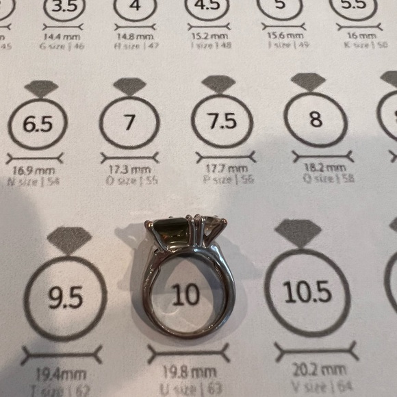 QVC ring size 10 - Picture 3 of 3